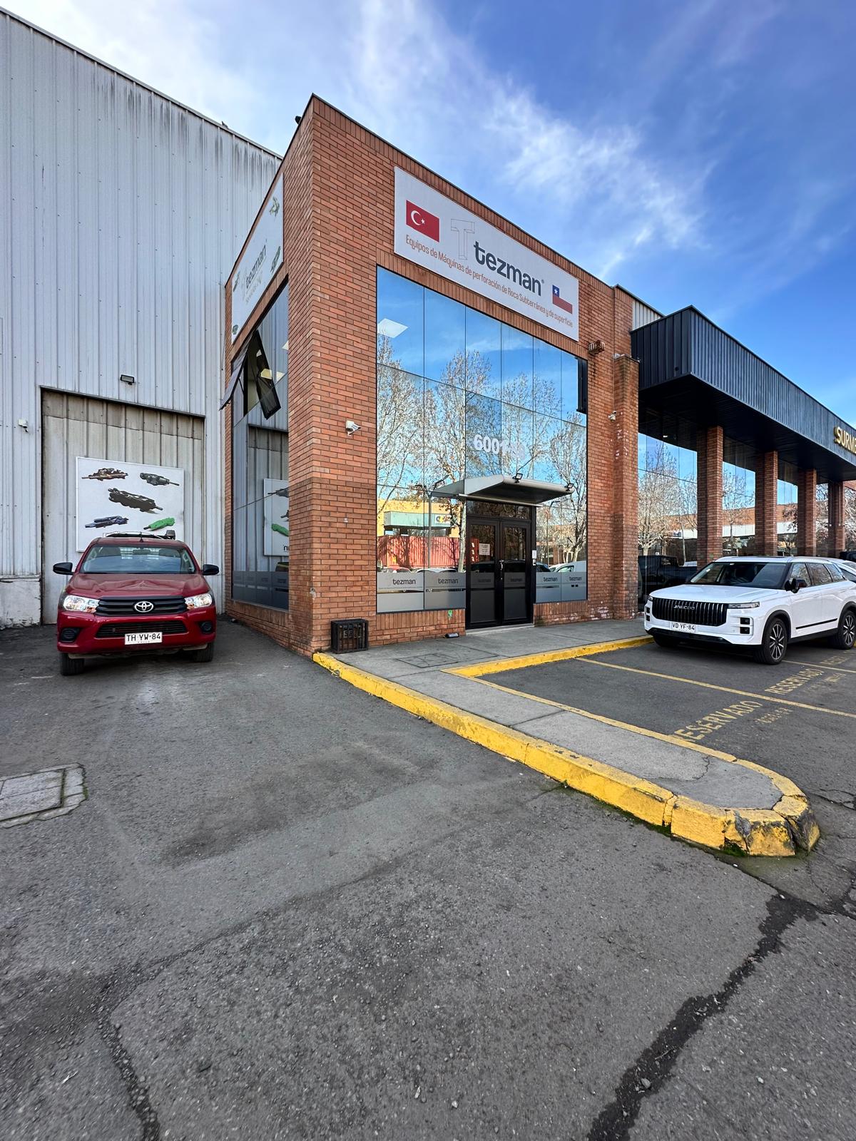 Exterior view of the Tezman Chile SpA office and technical service center - Santiago